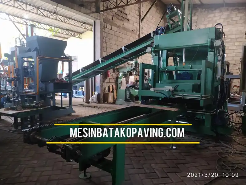mesin-paving-block-2-warna-transfer-palet-tipe-otomatis